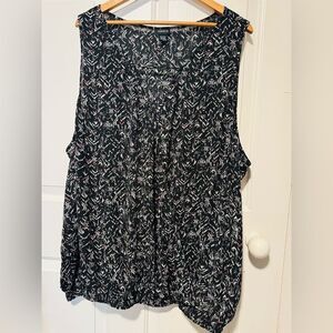 Torrid Black and White Textured Tank Top